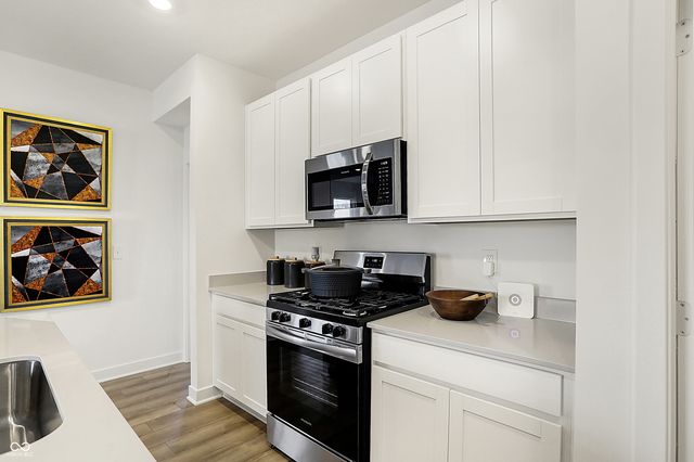 15562 Alperton Road, Fishers, IN 46037