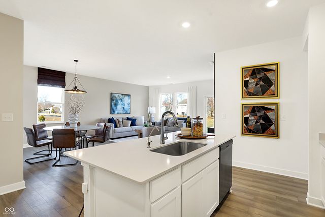 15562 Alperton Road, Fishers, IN 46037