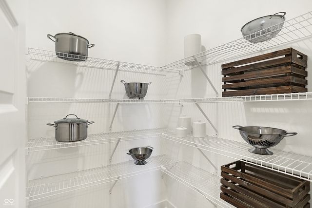 15562 Alperton Road, Fishers, IN 46037