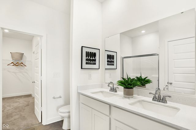 15562 Alperton Road, Fishers, IN 46037