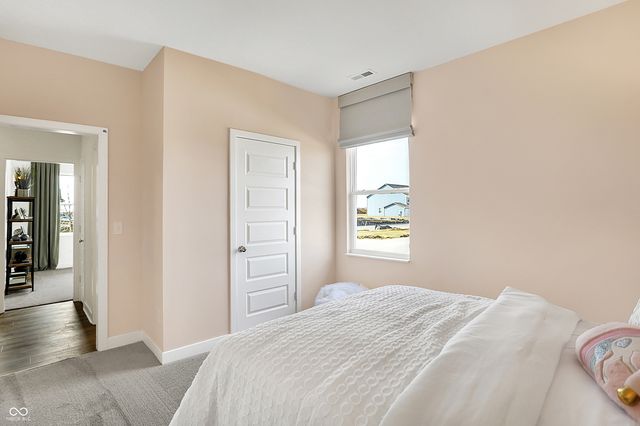 15562 Alperton Road, Fishers, IN 46037