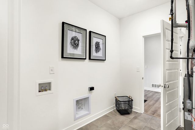 15562 Alperton Road, Fishers, IN 46037