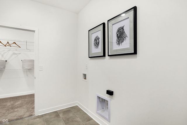 15562 Alperton Road, Fishers, IN 46037