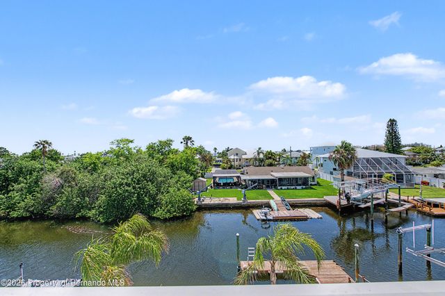 13337 Susan Drive, Hudson, FL 34667