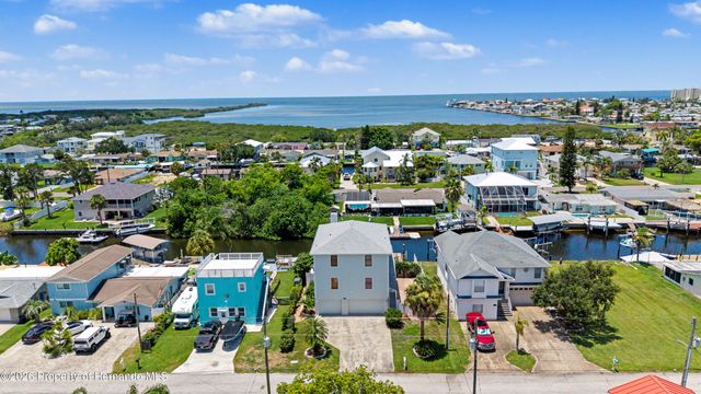 13337 Susan Drive, Hudson, FL 34667