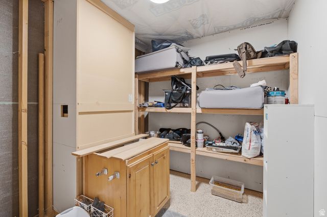 1216 E LOAFER VIEW DR, Payson, UT 84651