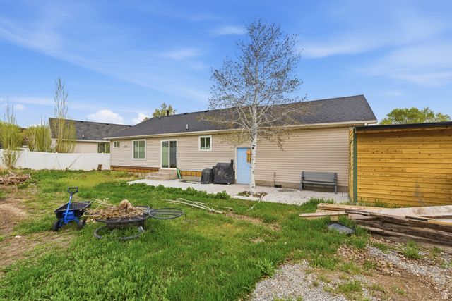 1216 E LOAFER VIEW DR, Payson, UT 84651