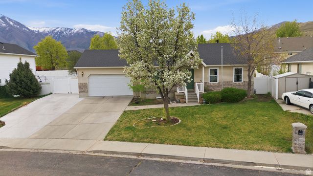 1216 E LOAFER VIEW DR, Payson, UT 84651