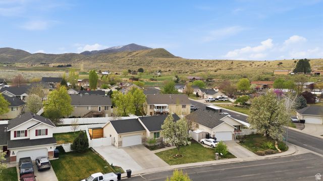 1216 E LOAFER VIEW DR, Payson, UT 84651