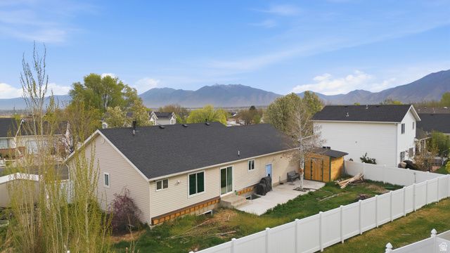 1216 E LOAFER VIEW DR, Payson, UT 84651