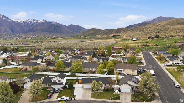 1216 E LOAFER VIEW DR, Payson, UT 84651