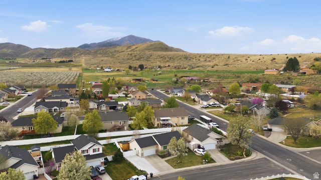 1216 E LOAFER VIEW DR, Payson, UT 84651