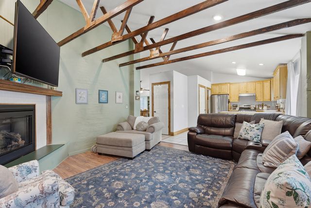 1216 E LOAFER VIEW DR, Payson, UT 84651