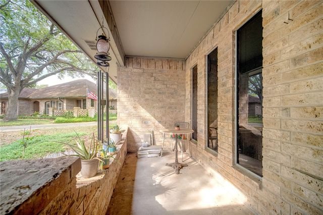 4305 Lavaca River Ct, Corpus Christi, TX 78410