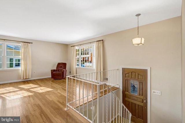 7413 FORRESTER LN, Manassas, VA 20109