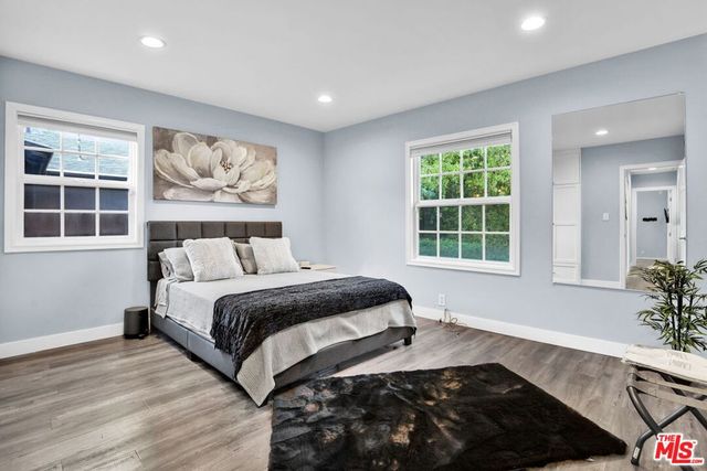 8345 White Oak Avenue, Los Angeles, CA 91325