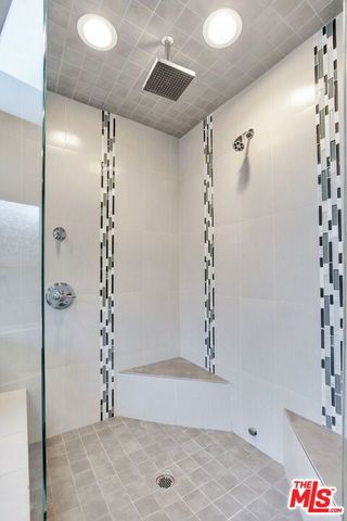 8345 White Oak Avenue, Los Angeles, CA 91325