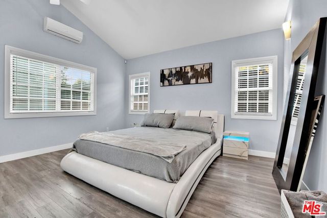 8345 White Oak Avenue, Los Angeles, CA 91325