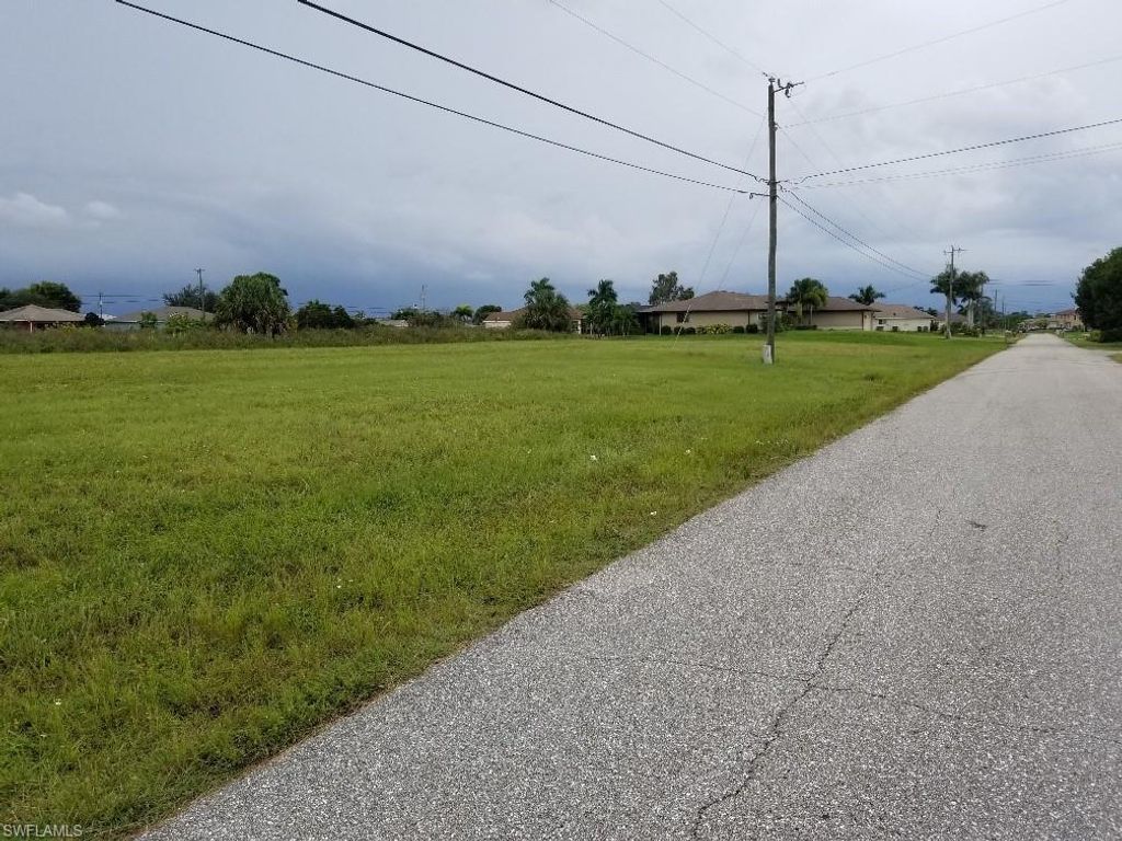 1423 NE 20th AVE, CAPE CORAL, FL 33909 — photo 4