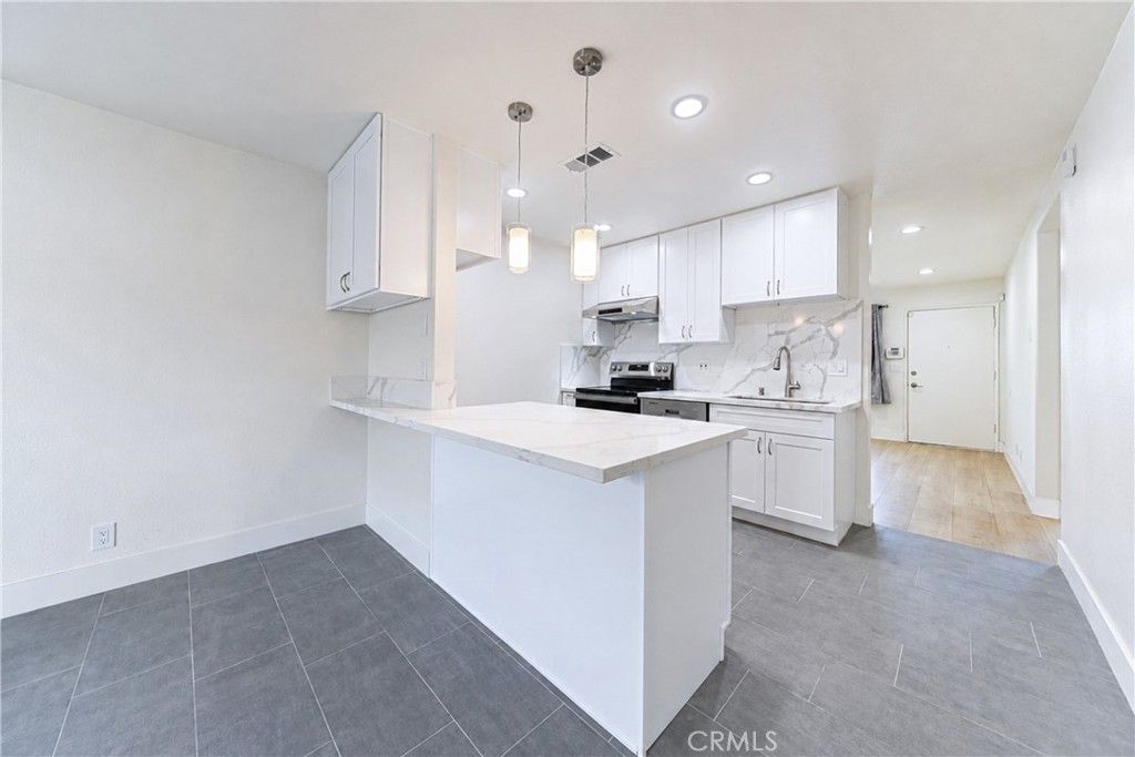 Image 10 of property listing at 1045 Buccaneer, Placentia, CA 92870