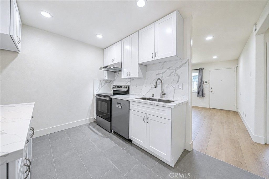 Image 7 of property listing at 1045 Buccaneer, Placentia, CA 92870