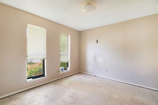 6540 INWOOD Drive, Reno, TX 75462