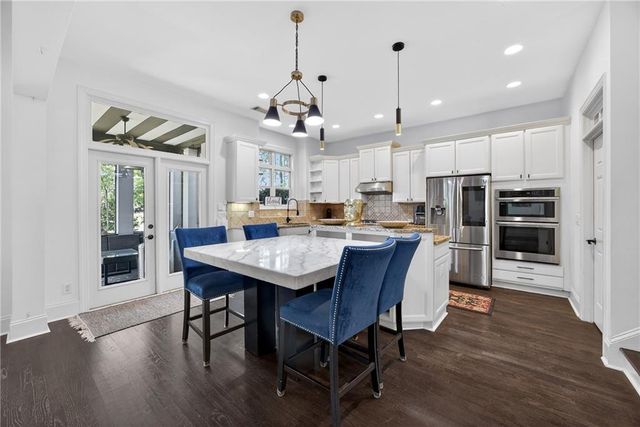 6025 Golf View Crossing, Locust Grove, GA 30248
