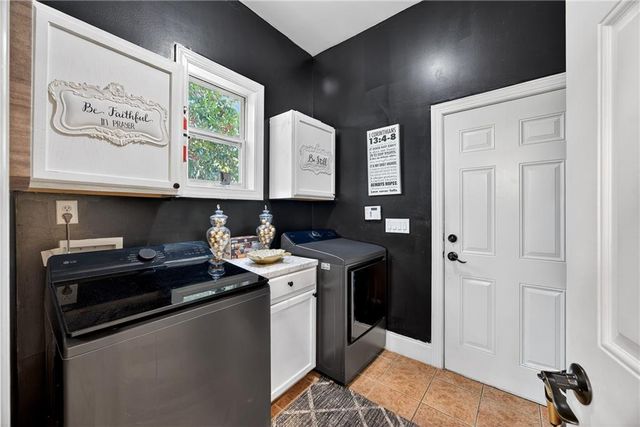 6025 Golf View Crossing, Locust Grove, GA 30248
