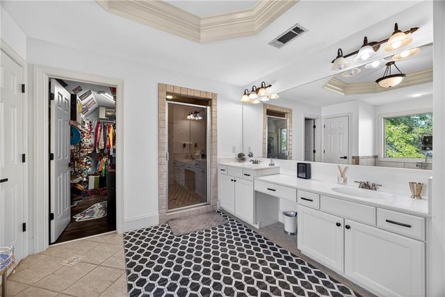 6025 Golf View Crossing, Locust Grove, GA 30248