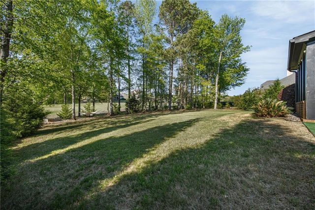 6025 Golf View Crossing, Locust Grove, GA 30248