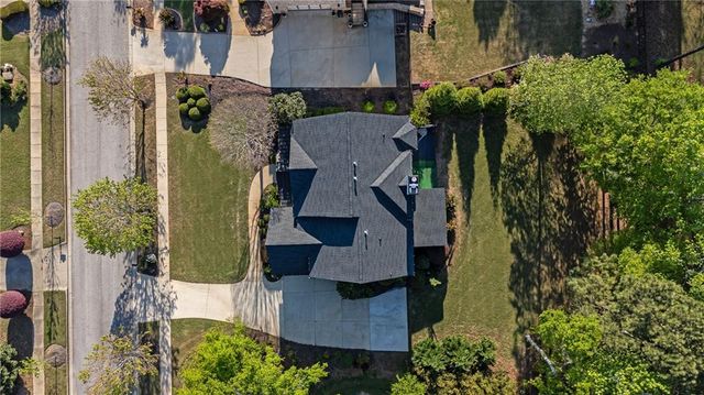 6025 Golf View Crossing, Locust Grove, GA 30248