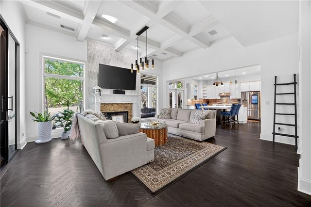 6025 Golf View Crossing, Locust Grove, GA 30248