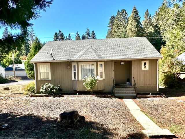 1677 2nd St, Arnold, CA 95223