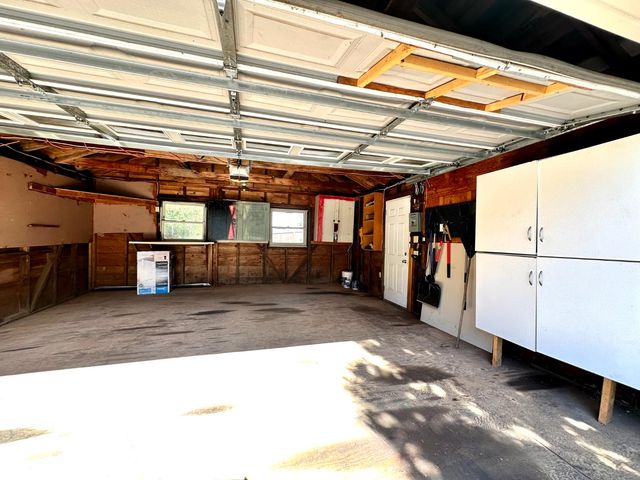 1677 2nd St, Arnold, CA 95223