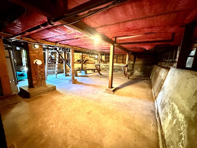 1677 2nd St, Arnold, CA 95223