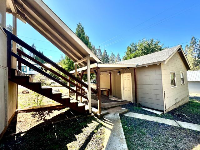 1677 2nd St, Arnold, CA 95223