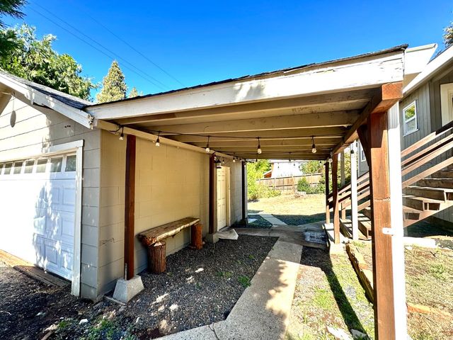 1677 2nd St, Arnold, CA 95223