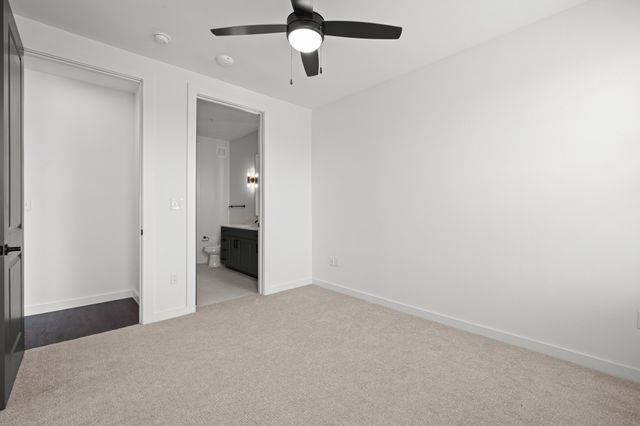 1100 N Zang Boulevard 316, Dallas, TX 75203