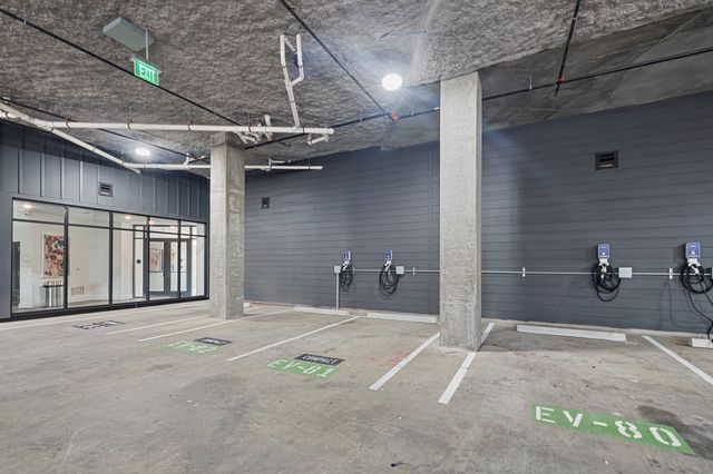 1100 N Zang Boulevard 316, Dallas, TX 75203