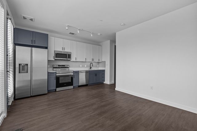 1100 N Zang Boulevard 316, Dallas, TX 75203