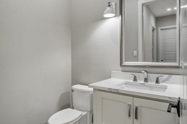 7580 Northlake Drive, Tyler, TX 75703