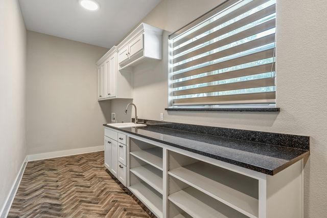 7580 Northlake Drive, Tyler, TX 75703