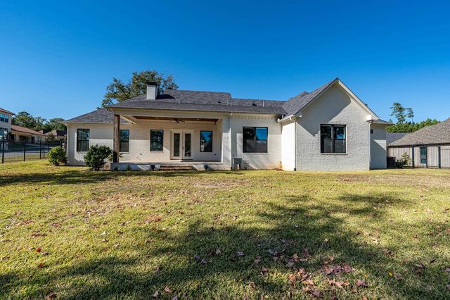 7580 Northlake Drive, Tyler, TX 75703