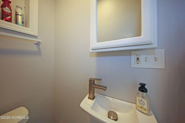 61 Barberie Avenue, Highlands, NJ 07732