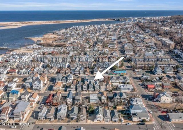 61 Barberie Avenue, Highlands, NJ 07732