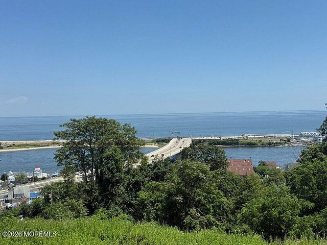 61 Barberie Avenue, Highlands, NJ 07732