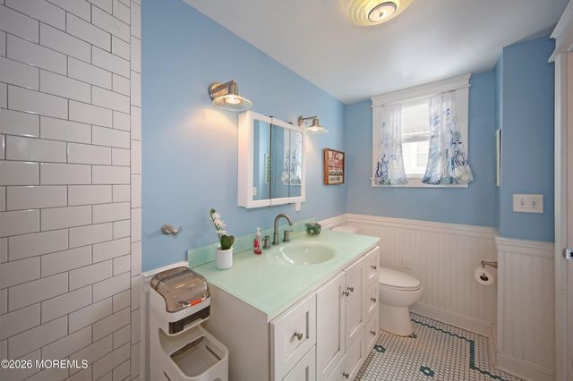 61 Barberie Avenue, Highlands, NJ 07732