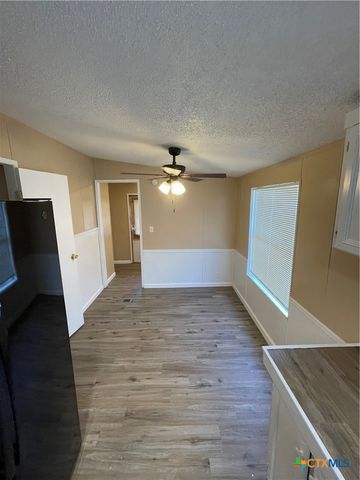 629 Buck Trail, Canyon Lake, TX 78133