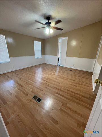 629 Buck Trail, Canyon Lake, TX 78133