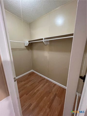 629 Buck Trail, Canyon Lake, TX 78133